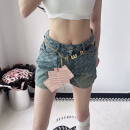 Designer Women's Jeans Full Letters Logo Print Retro Fashion Street Style Summer Women's High Waisted Denim Shorts With Metal Waist Chain