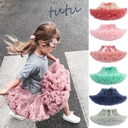 Saia curta luxuriante de crianças tutu para meninas saia tule rosa Puffy algodão renda infantil Saias de baby baby roupas de bebê com gravata borboleta 240403