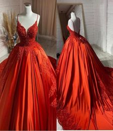 Luxury Princess Ball Gown Evening Prom Dresses Sexy Spaghetti Straps Backless Ruched Ruffles Lace Appliqued Satin Long Ball Party 5499094