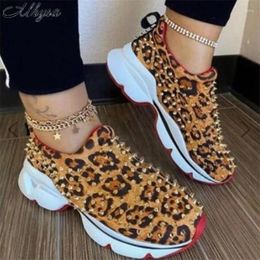 Fitness Shoes 2024 Women Spring Casual Women's Fashion Rivets Comfort Sneakers Vulcanised For