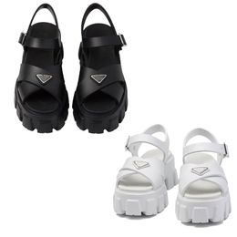 Triangle logo sandali femminili tacchi grossi sandali di lusso da donna zeppe per donna punta progate progettista sandale scarpe festa nero bianco