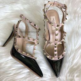 Heels Head Designer Riveted Heel Fashion Summer Studs Women Shoes Pointed Pump Leather Slim New Charm High Sandals Valenstino TZKV