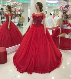 Discount Real Red Short Sleeves Quinceanera Dresses Ball Gowns Scoop Neck Applique 3D Flowers Sweet 16 Dresses9384537
