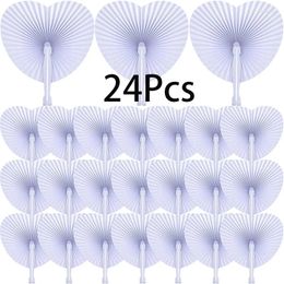 Decorative Figurines 24Pcs Folding Hand Fan Wedding Fans For Guests White Paper Favours Heart Shaped Plastic Handle