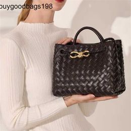 Andiamos Bags Bottegvenetas Handbags 2024 Advanced Genuine Leather Woven Bag Fashion Sheepskin Handbag Large Capacity One Shoulder Oblique Straddle for Women frj