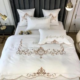 Bedding Sets 47 Gold Embroidery Duvet Cover Set Luxury Brushed Cotton Soft Warm Bed Sheet Pillow Shams Comforter