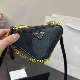 Luxury Fashion Triangle Bag Woman Men Designer Bag Lady Crossbody Patent Leather Bag 2024 New Mini Mouth Red Envelope Shoulder Bag Crossbody Bag Small Change Bag