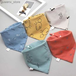 Bibs brods panni 5 pezzi/set bavagino triangolo doppio cotone bandana bavaglino e ragazza babado che alimentano bavaglini bavaglini bavalini per bambini asciugamano saliva per bambini y240415y2404172mpn