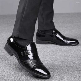 Dress Shoes Mocasino Normal Leather White Heels Casual Sports For Men Wedding Man Sneakers Outings Snearkers Snackers