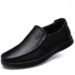 Walking Shoes Men Leather Flat Manufacturers Business Middle Aged Father Sneakers Cotton Sports
