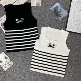 Summer European Fashion Ins Slimming Letters Embroidered Black and White Matching All Knitted Camisole Women Designer Vest Women Designer Vest