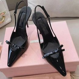 New Designer Sandals Dress Shoes Slingback Luxury Mid Heel Slippers With Rhinestone Square Toe Crystal Sparkling Print Pumps Party Wedding Leather Heels Slide