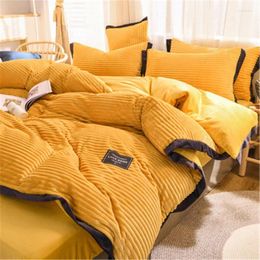 Bedding Sets 4PCS Coral Fleece Set Velvet Double-sided Winter Flannel Duvet Cover Bedsheet Pillowcases Flat Bed Sheet