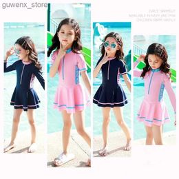 One-Pieces 2024 New Girls Swimsuit One-piece Swimwear UPF50+ Print Baby Long Sleeve Kids Toddler Infant Beach Bathing Suits Children Y240412