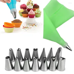 Baking Tools 16pcs/Set Confectionery Bag With Nozzles Icing Piping Tip Stainless Steel Cake Decorating Tool Pastry Cream Spout For