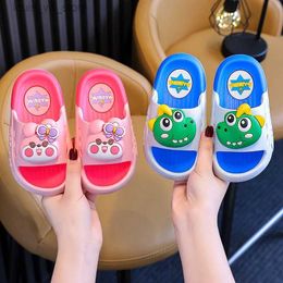 Slipper New Summer 2-7 Year Old Childrens Slippers Cute Cartoon Dinosaur Bear Decorative Sandals Boys and Girls Flip Slippers Non slip Home Childrens Shoes T240415