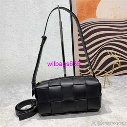 Leather Shoulder Bags BottegvVenet Designer Bags New Niche Stick Bag Internet Celebrity Same Woven Bag Genuine Leather Brick Pillow Bag One S have logo HBBQRV