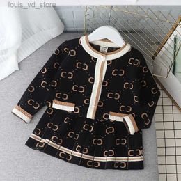 Clothing Sets Autumn Winter Baby Girl Knitting Clothes Set Children Cotton Sweater Cardigan and Pleated Skirt Suit Jacket Coat Student Uniform T240415