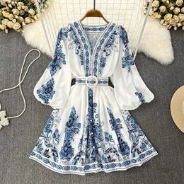 Womens Fashion Autumn Blue Print V-Neck Long Sleeve Bohemian Dress Elegant Womens Belt Lantern Sleeve Holiday Vestidos 240412