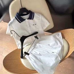 Damenkleid Miu Stickerei Mini Kleider Designer Polo Shirt Frauen weiß T -Shirt Kurzrockanzug Baumwolle Freizeitröcke