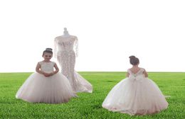 Cute White Lace Little Kids Flower Girl Dresses Princess Jewel Neck Tulle Applique Puffy Floral Formal Wears Party Communion Pagea2844168