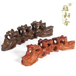 Decorative Figurines Ya Xuanzhai With The Form Of Hollow Carved Mahogany Hair Brush Pen Rack Shelf Yamagata Mountain Red Sandalwood Wood