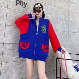 Autumn Winter New Loose and Lazy Style Contrasting Color Pocket Jacquard Studded Sweater for Women's Knitted Cardigan