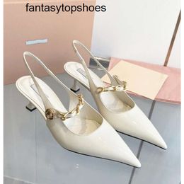 Miui Mivmiv Sandals High-heeled Chain Womens and Shoes Tie-in Chain a Word Cat Heel Sandals Women Retro Empty Ladies Banquet Wedding Holiday Middle Heel Sandals