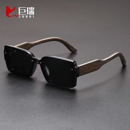 2024 Scatola di occhiali da sole della moda, Bamboo e Gamba Wood Women's Trend Instagram Resistente Suncassini da sole, occhiali GM