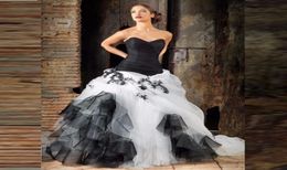 Black and White Gothic Wedding Dresses Ball Gown Sweetheart Pleats Puffy Vintage 50s Bridal Dress Colourful Wedding Gowns6675869