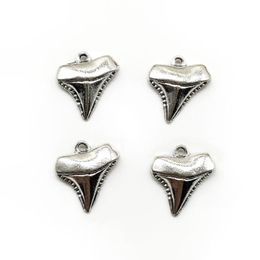 100pcs shark teeth antique silver charms pendants Jewelry DIY For Necklace Bracelet Earrings Retro Style 17 16mm305S