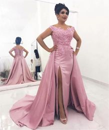 Elegant Pink Mother Of The Bride Dresses With Detachable Skirt Side Slit Long Evening Gowns Lace Appliques Plus Size Wedding Party Dress Lace Appliques Sleeveless