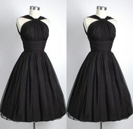 2021 Black Graduation Dresses Vintage Party Dress ALine Halter Chiffon Pleated Short Cocktail Dresses For Graduations8189490