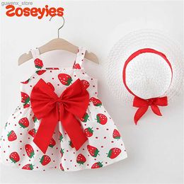 Girl's Dresses Summer Baby Girls Dress Small Round Dot Strawberry Print Chest Bow Daily Casual Dress with Hat Y240415Y240417TKHE