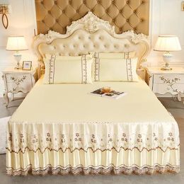 3pcs Set Soft Lace Bed Skirt King Queen Size Bedspread Solid Color Luxury Princess Romantic Spread with pillowcase 240415