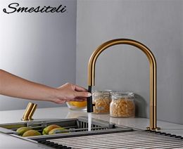 Smesiteli New Faucet Invisible Pull Out Sprayer Head Double Hole Single Handle And Cold Solid Brass Kitchen Sink Mixer Tap T201900399