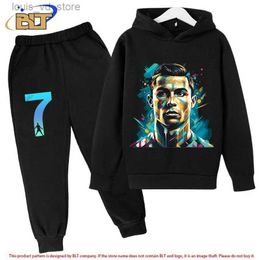 Clothing Sets Ronaldo avatar printed childrens sports hoodie set plus velvet sweatshirt pants 2-piece set for boys and girls T240415