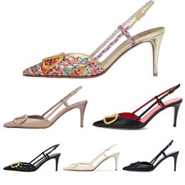 Keden topuklu kadınlar için Sandles Tasarımcı ayarlanabilir slayt progettista lüks topuklar çok yönlü stil sandaletler ünlü tasarımcı kadın kadın sandaletler