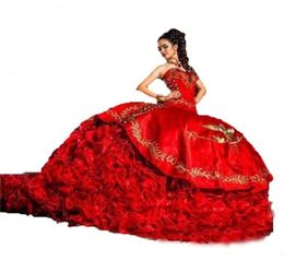 2018 Newest Ball GownLuxurious Red Ball Gown Sweetheart Quinceanera Dresses Gold Embroidery Sweet 16 Dress Lace Up Prom Party Gown1628350