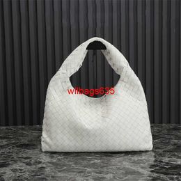 Leather Totes BottegVeneta Hop Handbags 2024 New Shop Handbag Genuine Sheepskin Woven Womens Bag Underarm Bag Single Shoulder Backpack Flat have logo HBNAWF