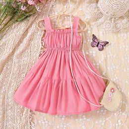 Sukienki dziewczyny nowe dziewczyny Summer Solid Kolor Pasek koronkowy sukienka dla dzieci w szkole podstawowej i średniej Y240415