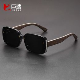 New Women's Glasses Integrated Spring Foot Polarised Bamboo and Wood Leg Outdoor Oval Frame Sunglasses