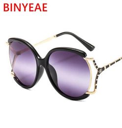 Summer Metal Square Oversized Glasses Womens Glam Shades Ombre Sunglasses Female Gradient Sun Glasses Luxury Designer 1284965