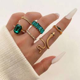Geometric Green Diamond with Snake Shaped Alloy 6-piece Set, Personalized Joint Ring