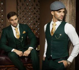 Cheap Three Pieces Dark Hunter Green Groom Tuxedos Men Wedding Suits Notch Lapel Men Blazer Prom Suit Business Suit JacketPants9204076