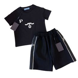 Luxury Designer Brand Baby Kids Clothing Sets Classic Brand Clothes Suits Childrens Summer Short Sleeve Letter Lettered Shorts Fashion 90cm-150cm G04