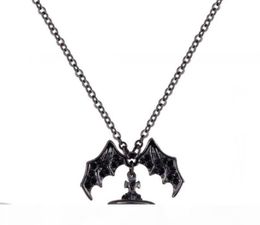 Queen Mother Demon Evil Titanium Black Wings Diamond Saturn Necklace Super Cool Punk Bat6342630