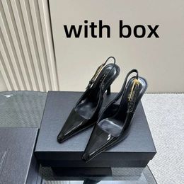 2024 New Lady Prom Dre Dance Even Prad Heel High Shoe LEE Mirrored Leather Slingback Pump Women Black Brown White Bruhed Triangle Heighten 753