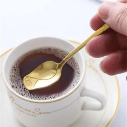 Coffee Scoops Creative Rose Modelling Spoon Mirror Polishing Stirring Spoons Long Handle Small Kitchen Gadgets Not Fade