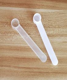 100pcslot 2ML Spoon 1g Plastic Measuring Scoop 1 gram Measure Tools 91154125mm white and translucence for option 8056170